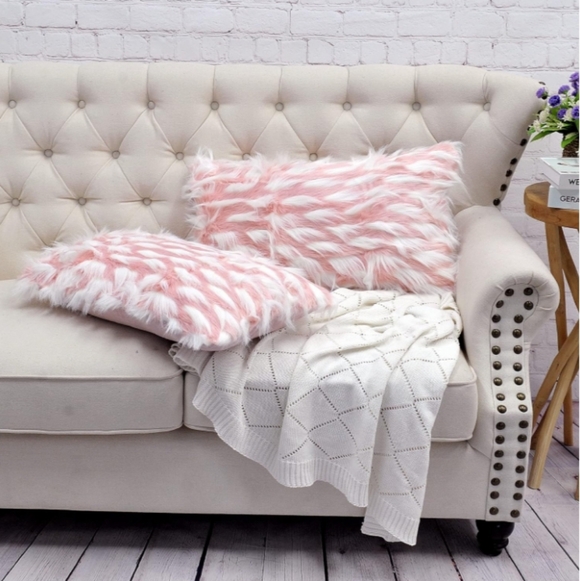 Set of 2 Blush Pink Feathery Fur Pillow Covers Chic Luxury Home Accent Decor - Picture 2 of 4
